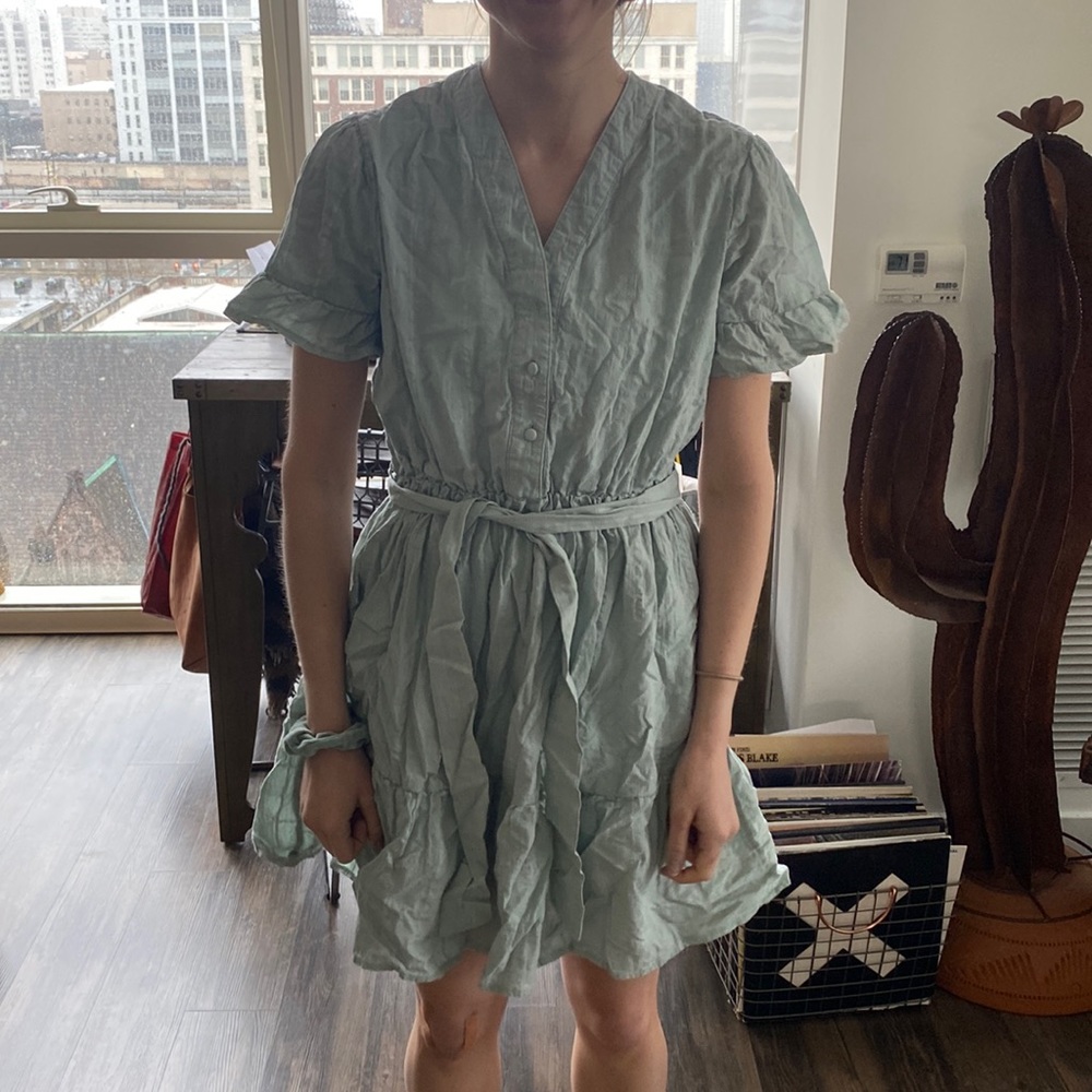 Dress linen light.  Tie belt